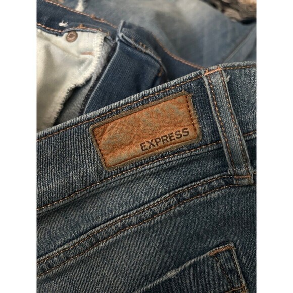 Express Jeans Womens 8R Barely Boot Mid Rise Distressed Blue Denim Stretch - Picture 5 of 8